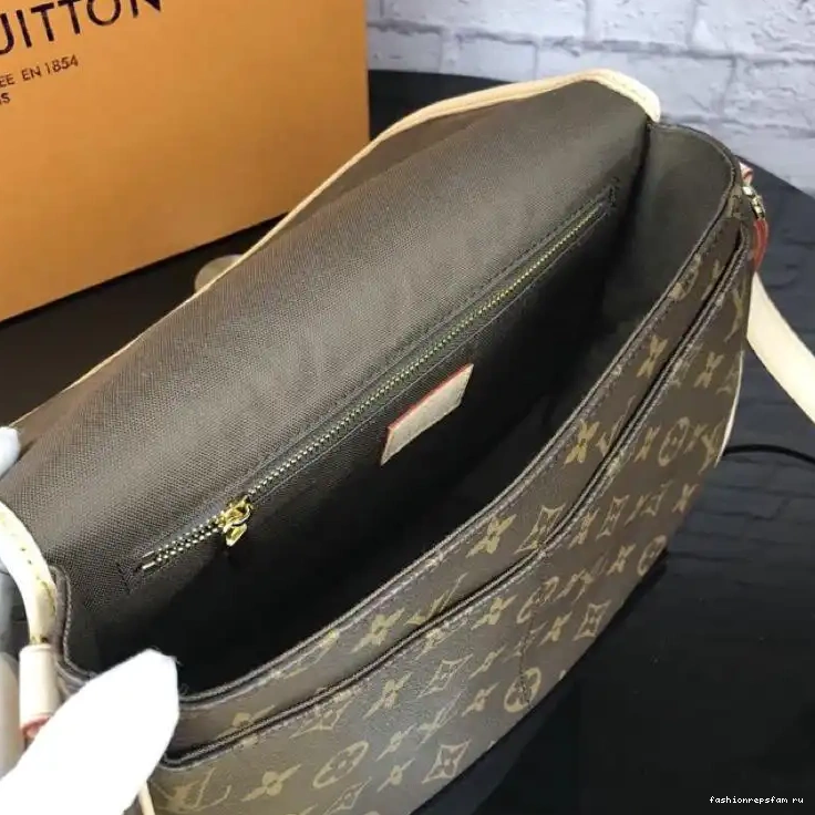 Fashionrep 19T1L0134 LV Bags 0510